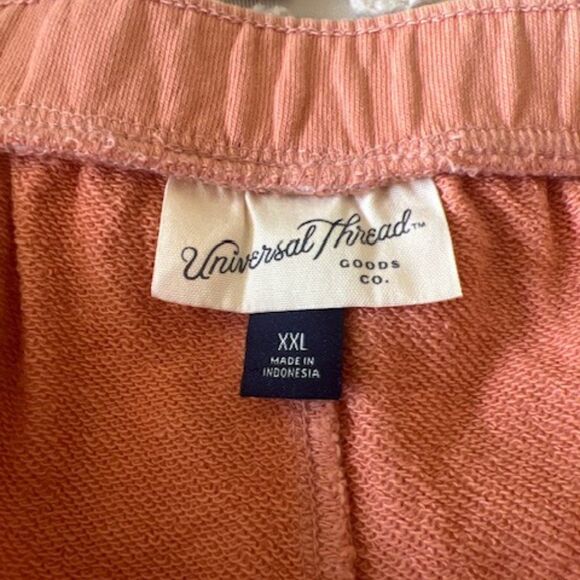 Universal Thread Terrycloth shorts with pockets XXL coral color - Picture 4 of 4